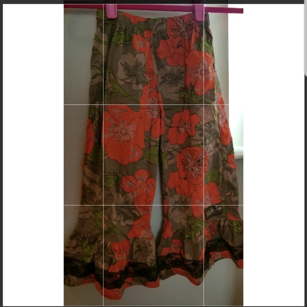 Ruffle pants